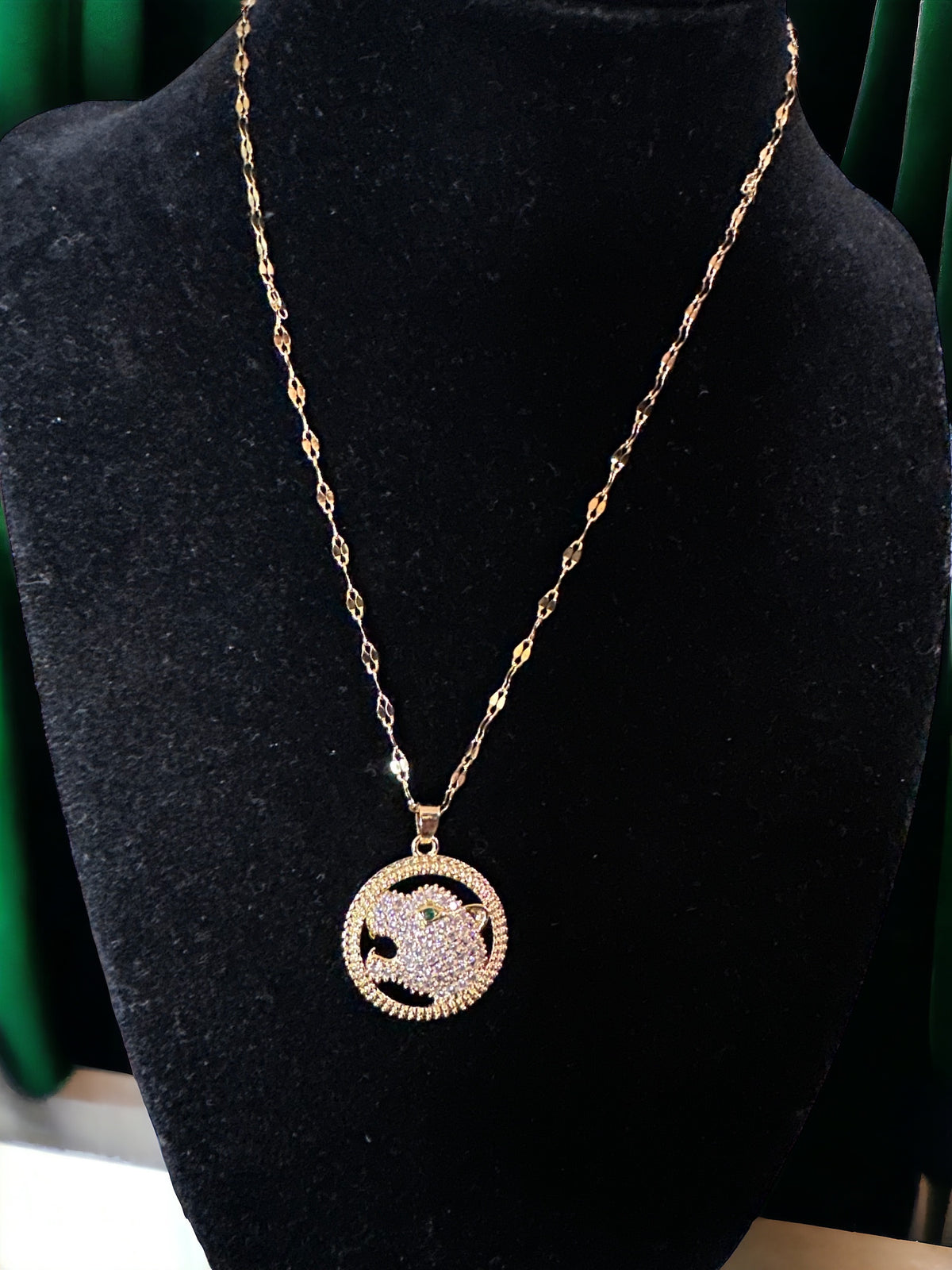 Gold Luxury Panther Diamond Pendant